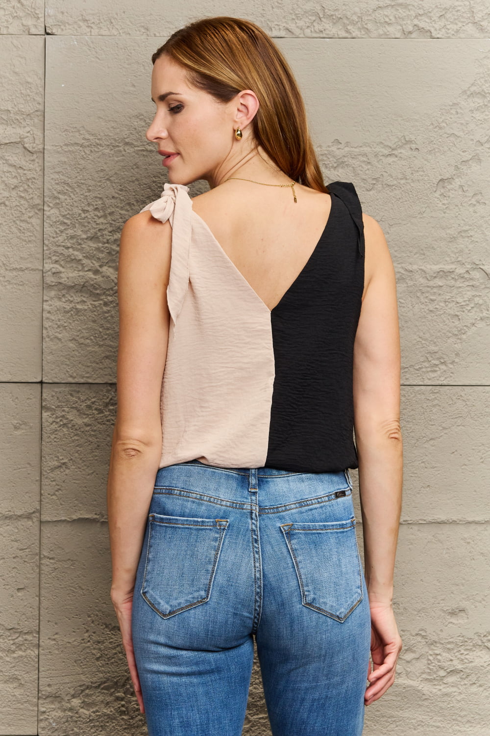Contrast Color V-Neck Tie Shoulder Tank Top  - Doll Fits