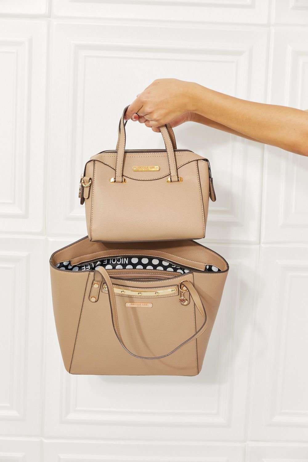 Nicole Lee USA At My Best Handbag Set  Handbags- Doll Fits