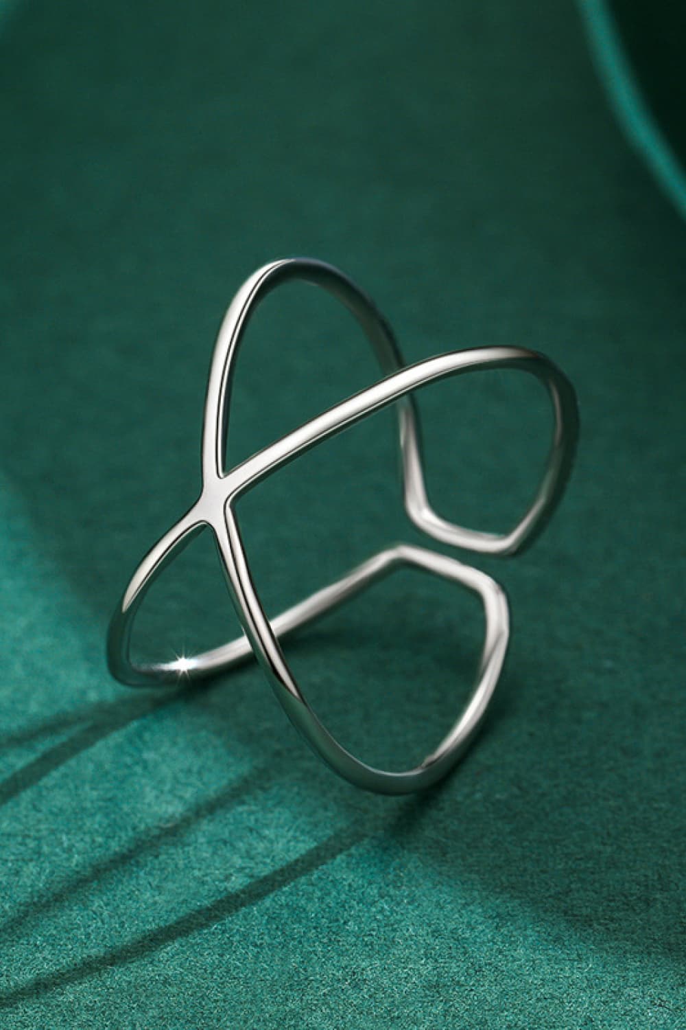 925 Sterling Silver Crisscross Open Ring  - Doll Fits