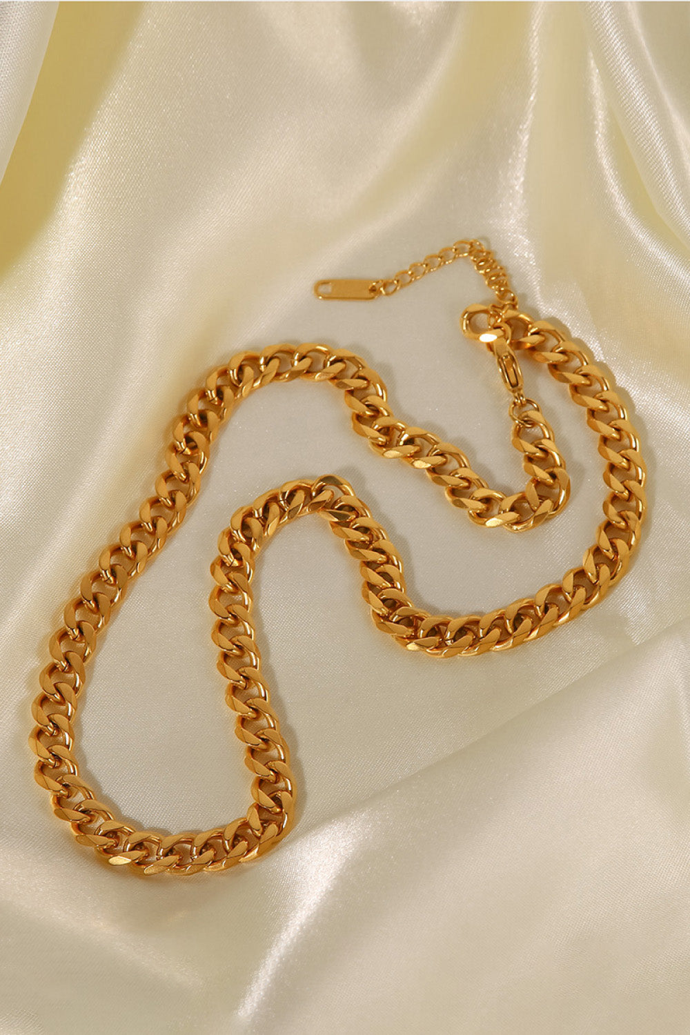 Minimalist 18K Gold Plated Curb Chain Necklace  Necklaces- Doll Fits