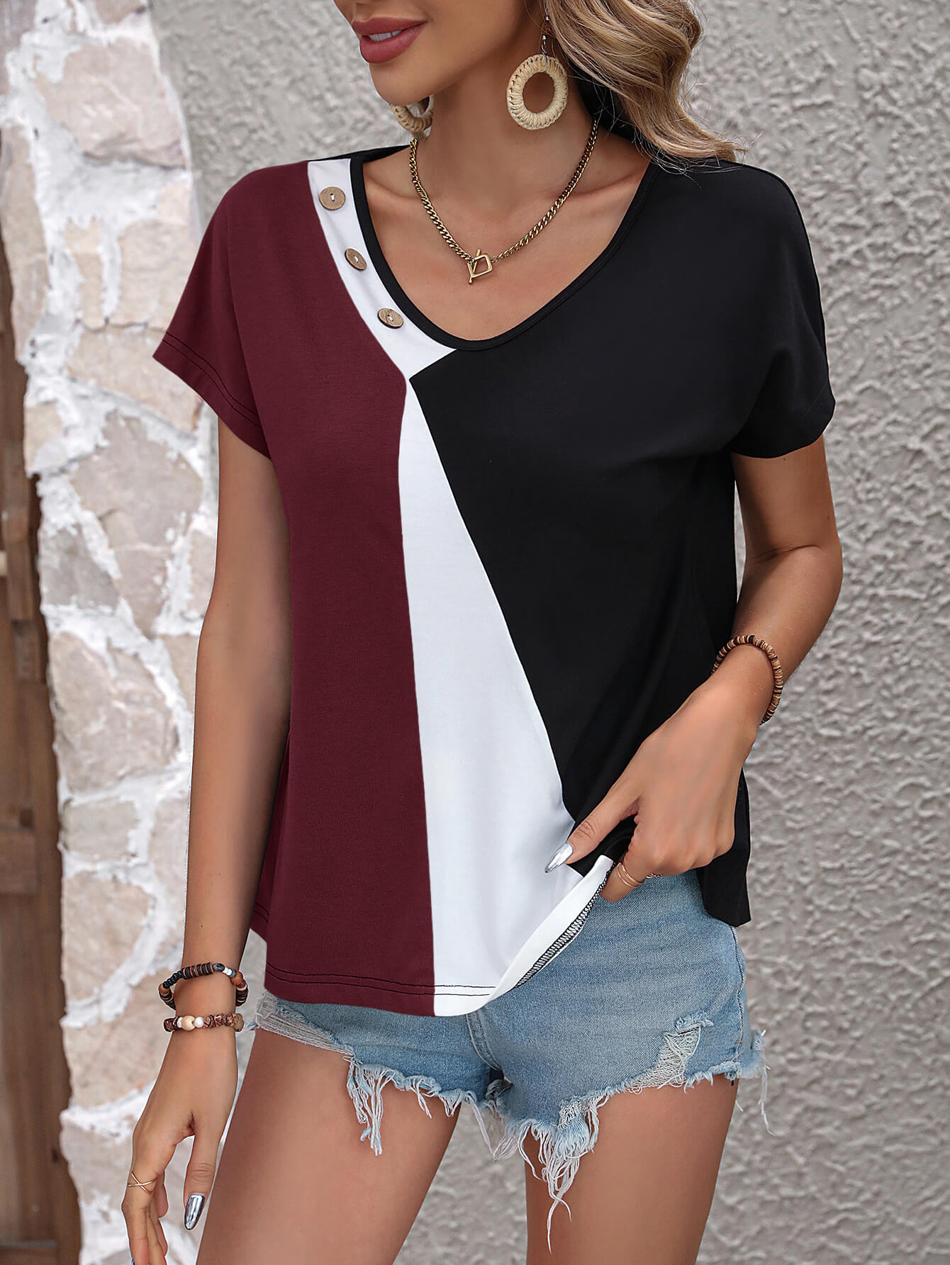Color Block Decorative Button V-Neck Tee  - Doll Fits