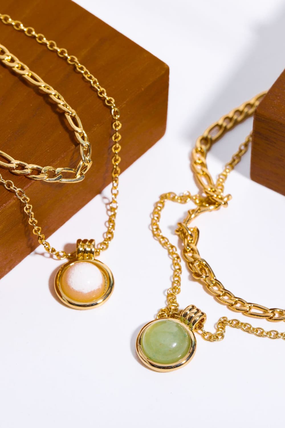 Copper 14K Gold Pleated Round Shape Aventurine Pendant Necklace  Necklaces- Doll Fits