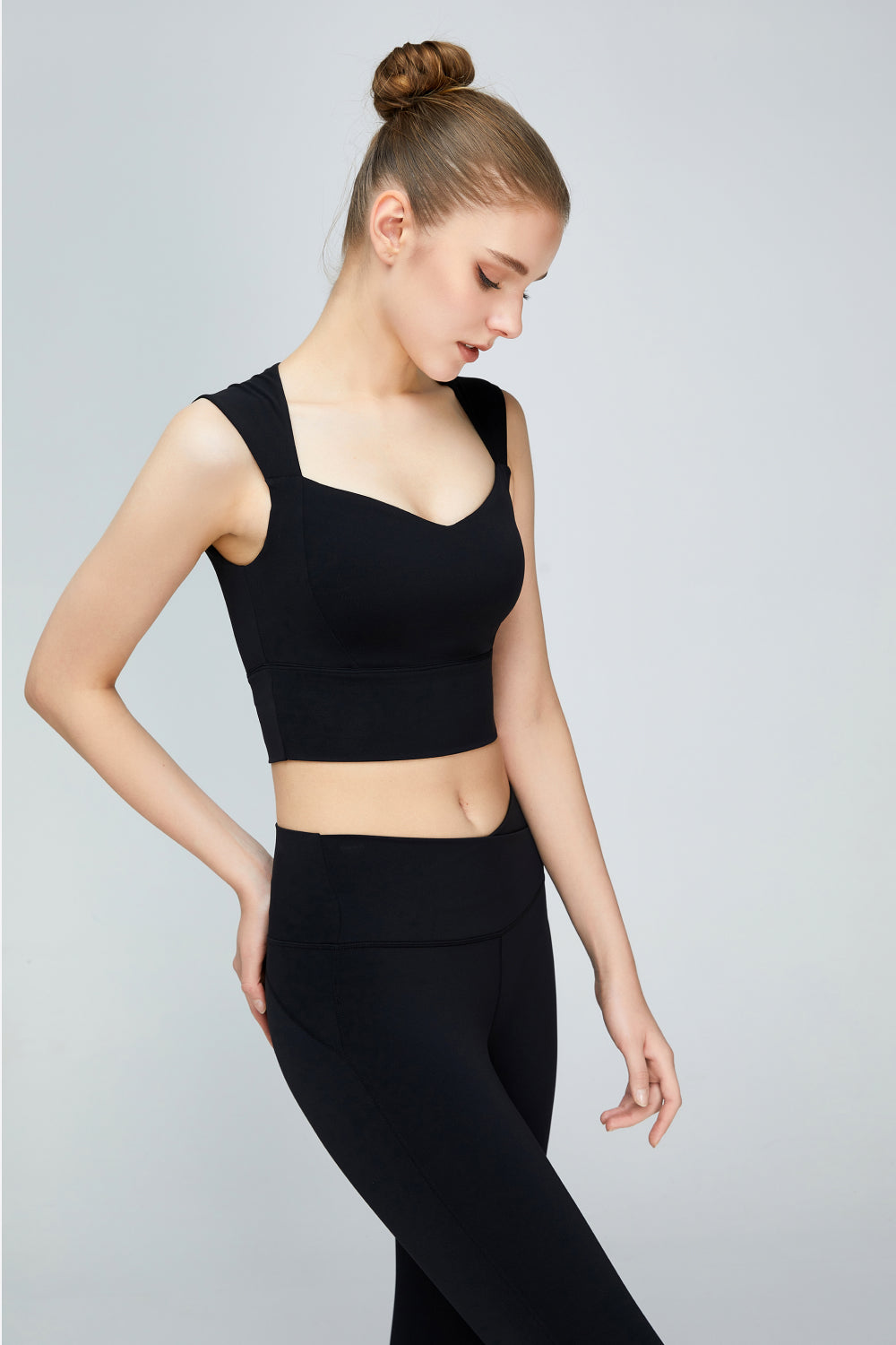 Sweat Absorbing Sleeveless Sports Bra  - Doll Fits