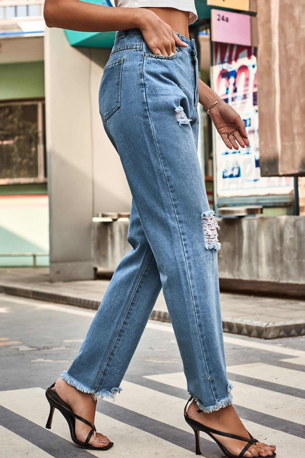 Distresssed Buttoned Loose Fit Jeans  - Doll Fits